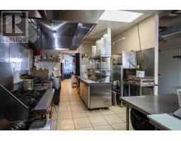 646 Erb St Street W, Waterloo, ON N2T0A8 Photo 24
