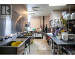 646 Erb St Street W, Waterloo, ON N2T0A8 Photo 27