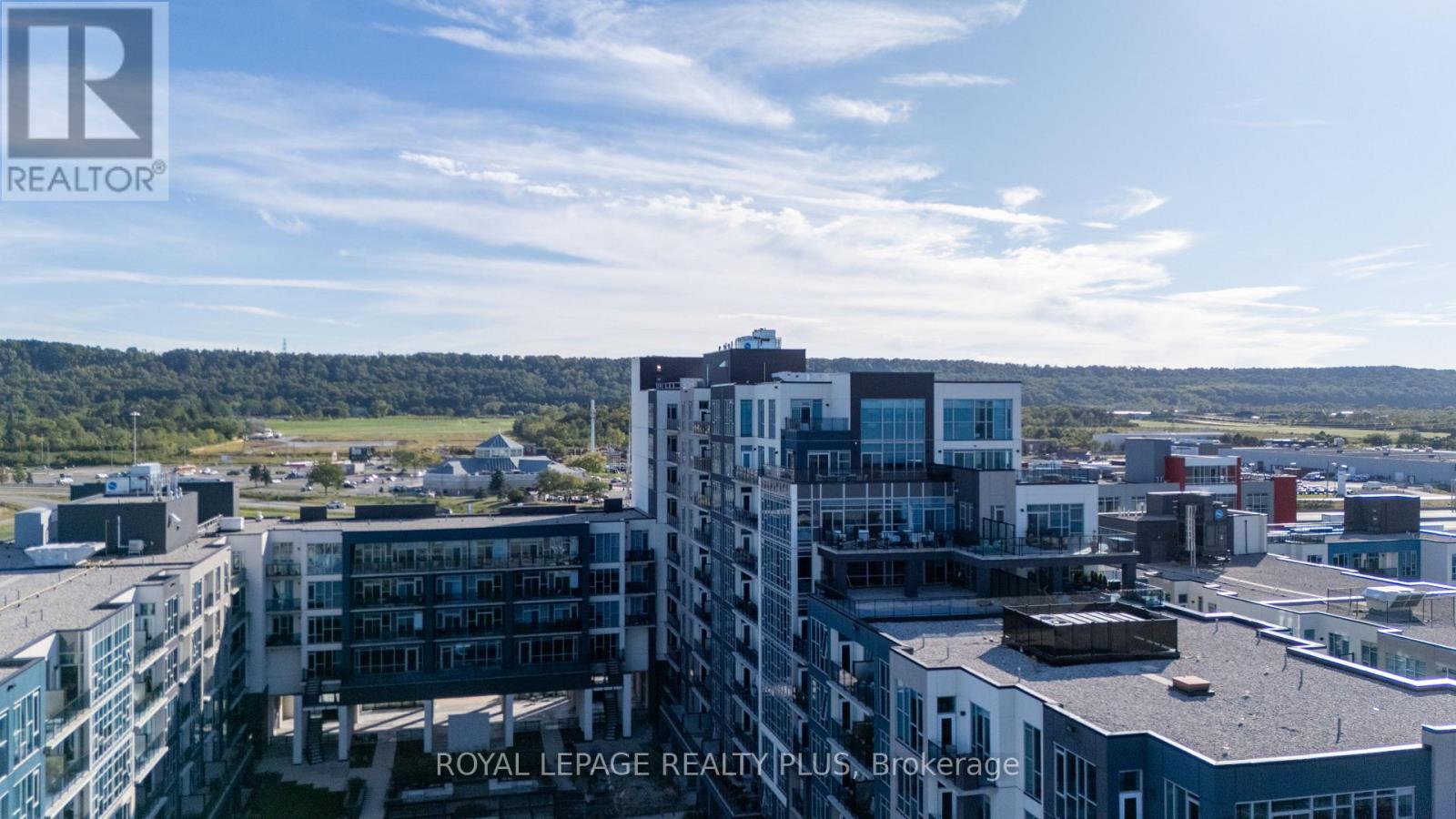 #306 16 CONCORD PLACE - 2