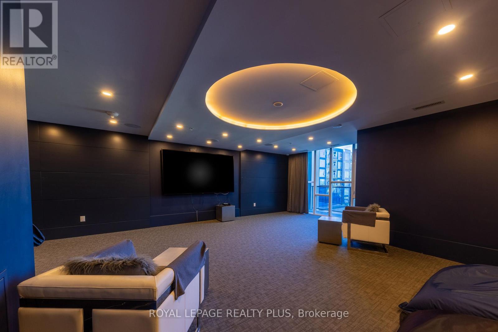 #306 16 CONCORD PLACE - 36
