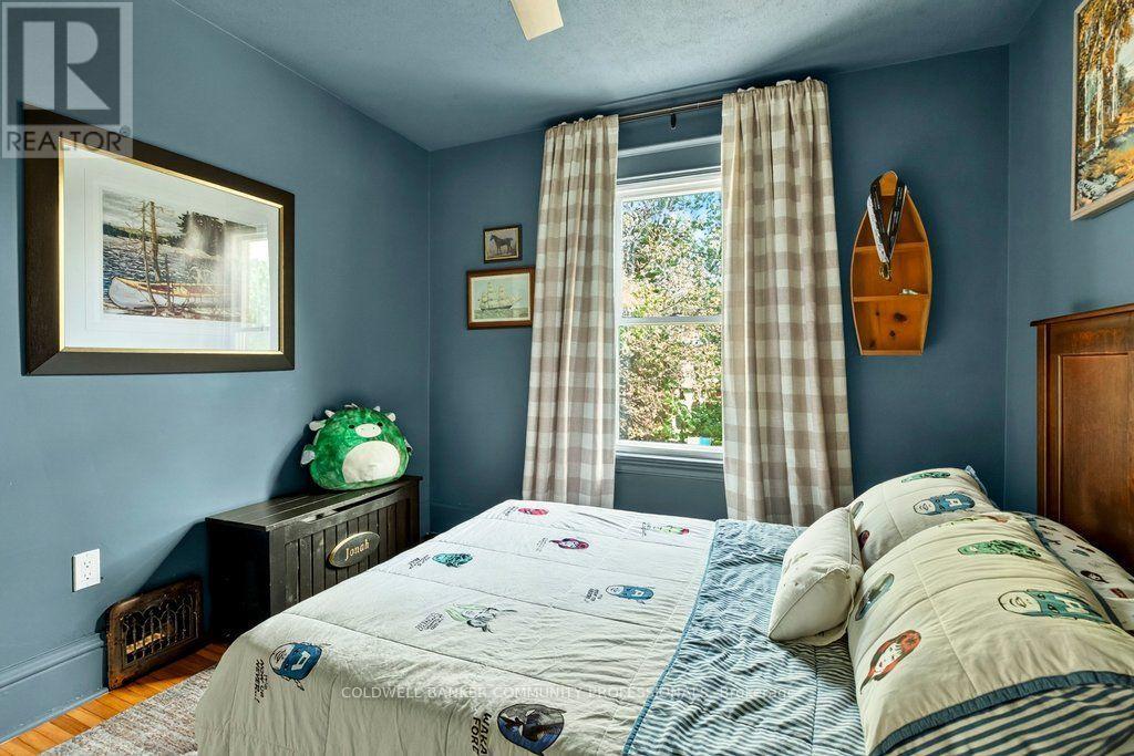 243 GROSVENOR AVENUE S - 28