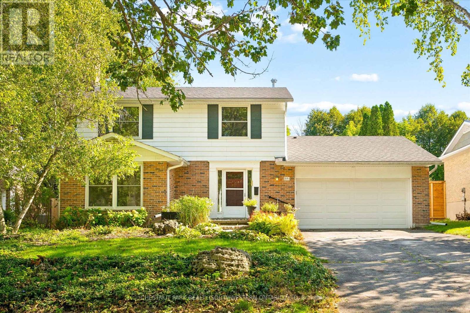 351 CRAIGLEITH DRIVE — photo 3