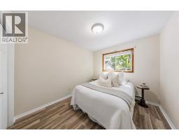 755 Talfourd Street, Sarnia, ON N7T1S1 Photo 13