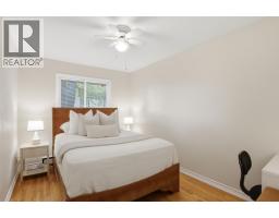 Living room - 755 Talfourd Street, Sarnia, ON N7T1S1 Photo 12