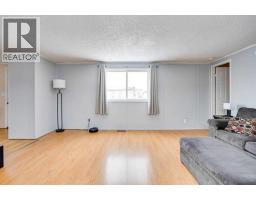 Primary Bedroom - 101 Clausen Crescent, Fort Mcmurray, AB T9K2H8 Photo 9