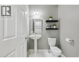 154 Falconridge Drive, Kitchener, ON N2K4J9 Photo 21