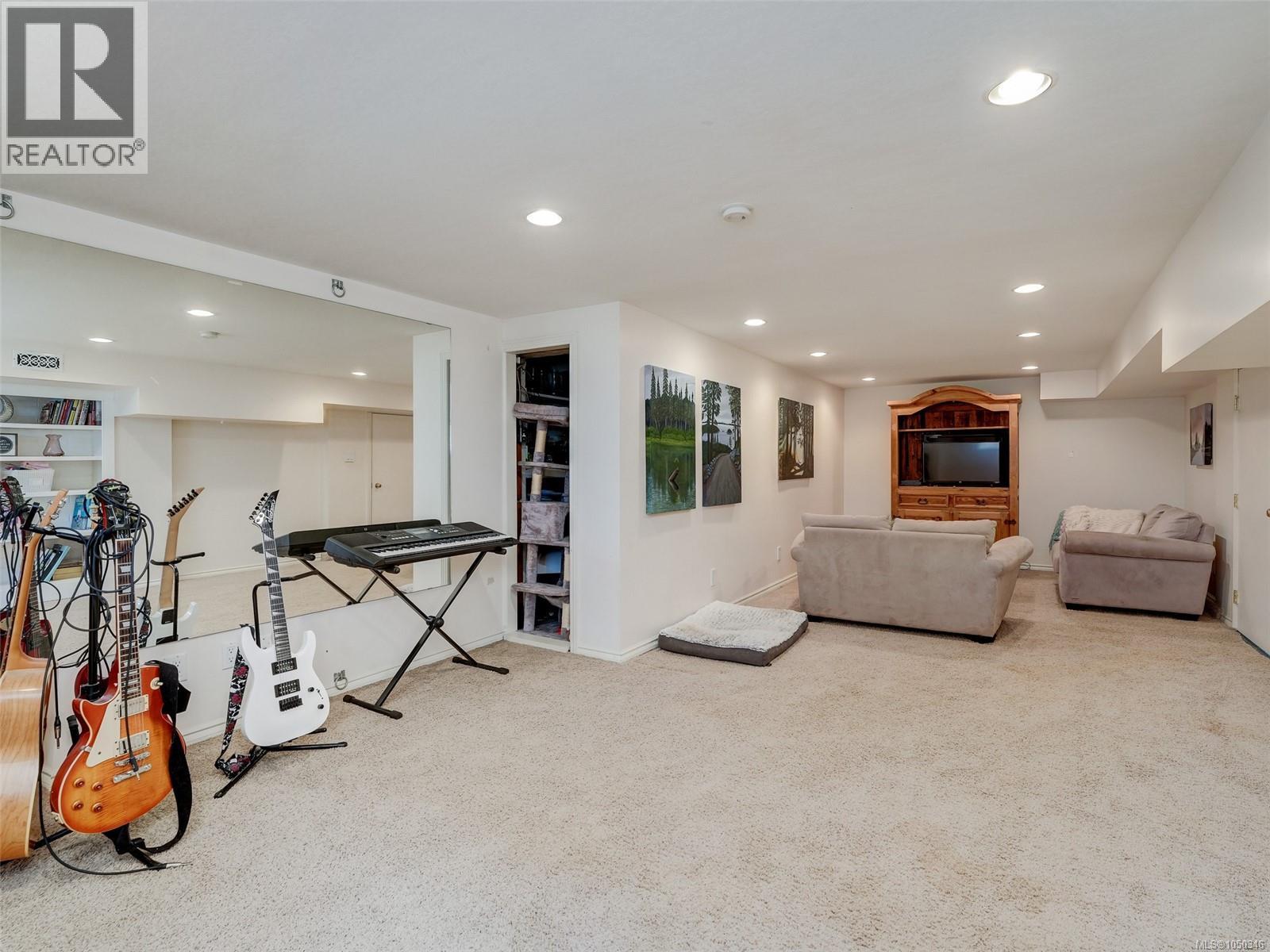 530 Dumeresq St - 18