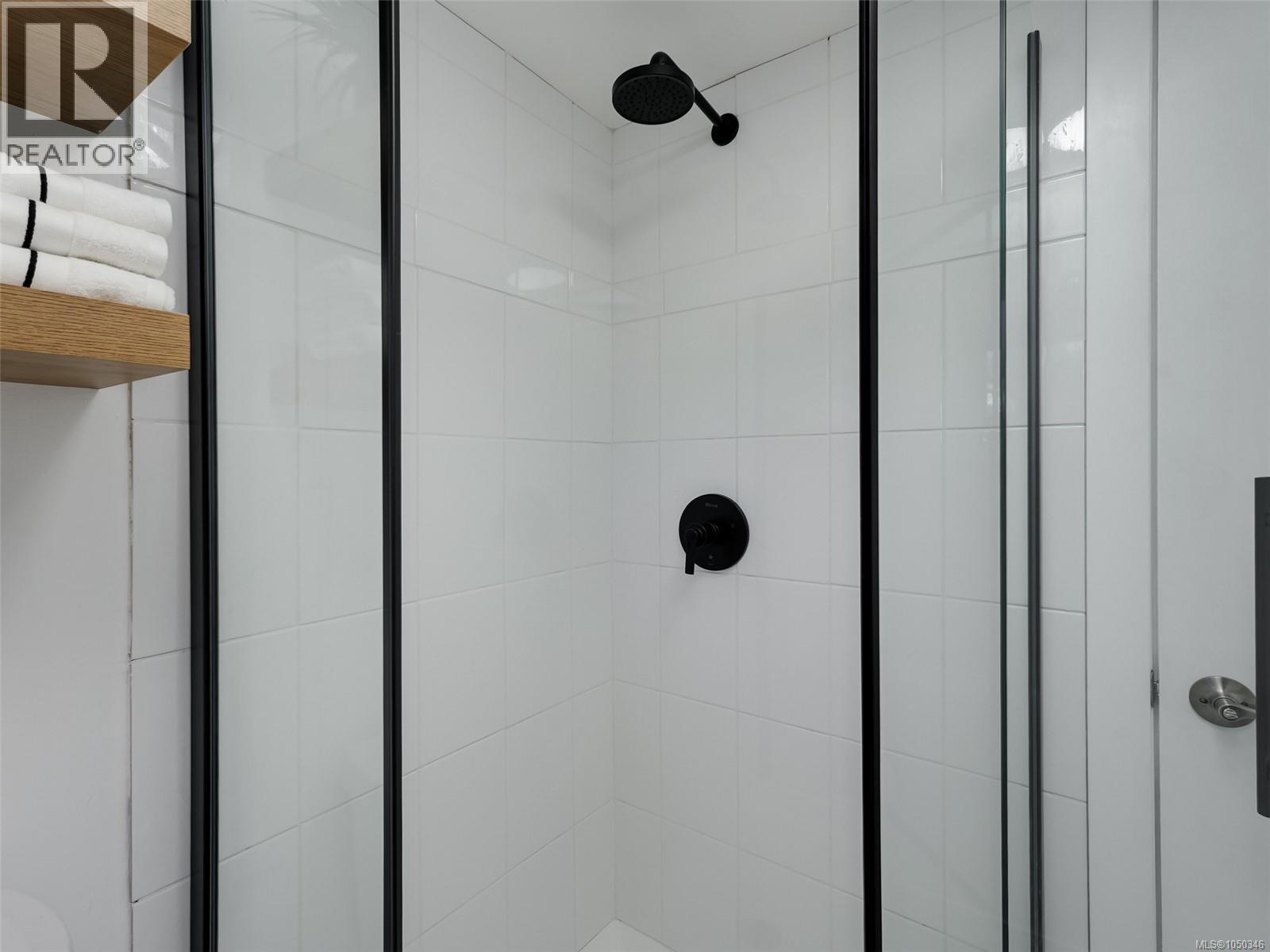 530 Dumeresq St - Image 24