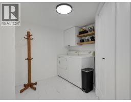 530 Dumeresq St, Saanich, BC V8Z1X2 Photo 25