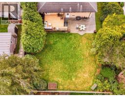 530 Dumeresq St, Saanich, BC V8Z1X2 Photo 34