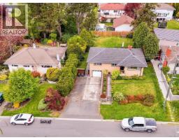530 Dumeresq St, Saanich, BC V8Z1X2 Photo 39