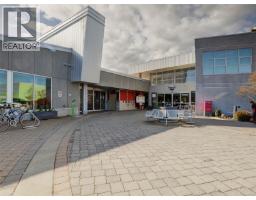 530 Dumeresq St, Saanich, BC V8Z1X2 Photo 46