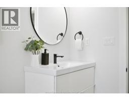 1720 Partington, Windsor, ON N8W3R8 Photo 44