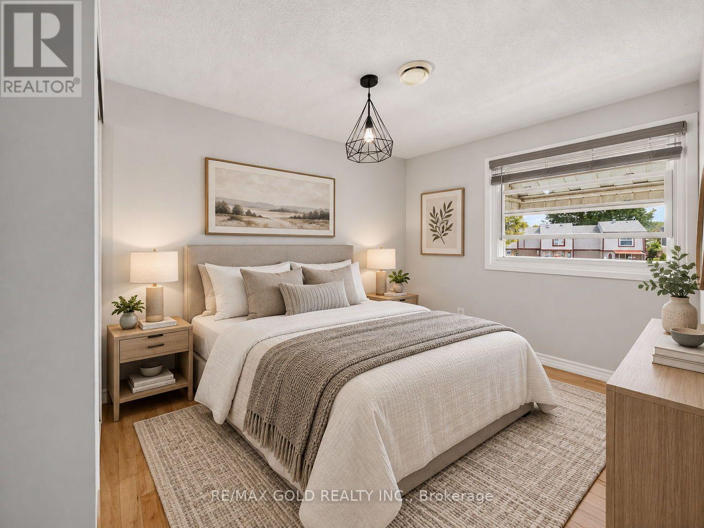 6 JENNIFER SQUARE - Image 27