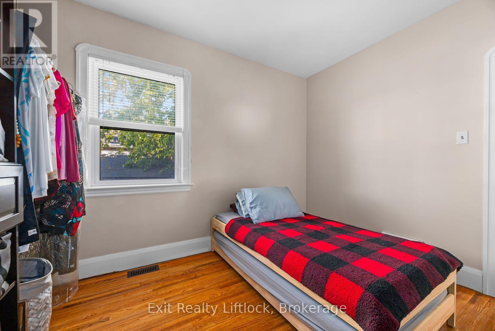 545 BRAIDWOOD AVENUE - 19