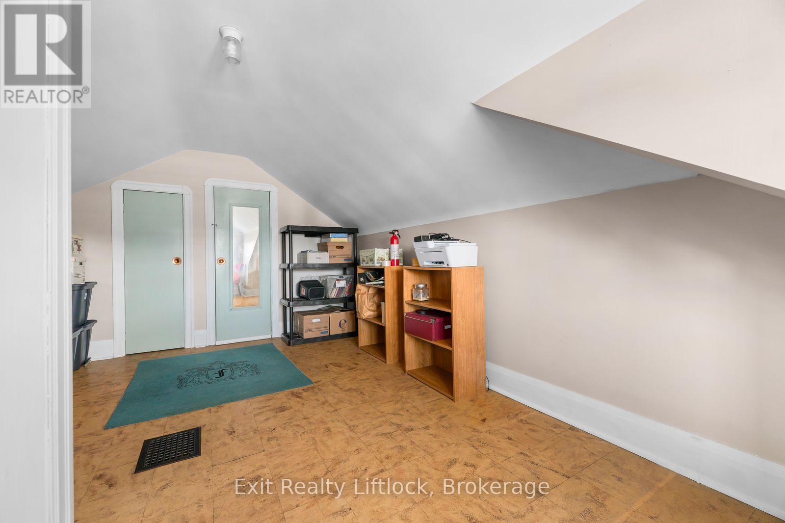 545 BRAIDWOOD AVENUE - 23
