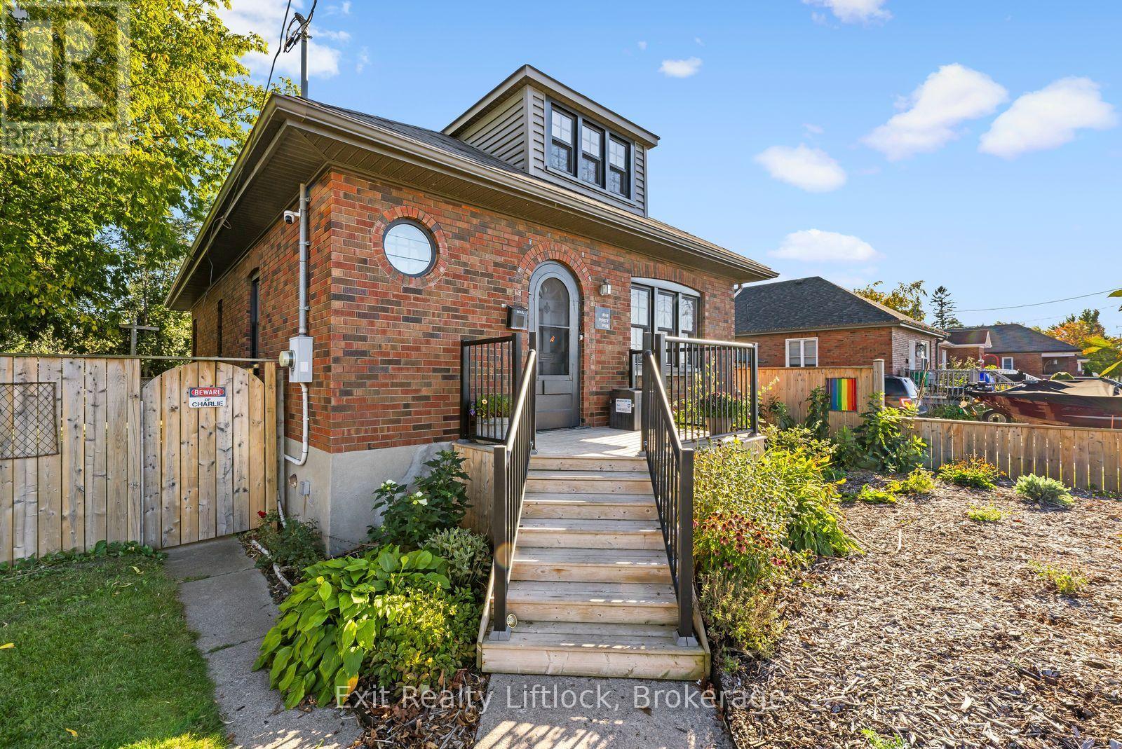 545 Braidwood Avenue, Peterborough (Otonabee Ward 1), Ontario, K9J1V9, Peterborough (Otonabee Ward 1), Ontario — photo 4 of 5