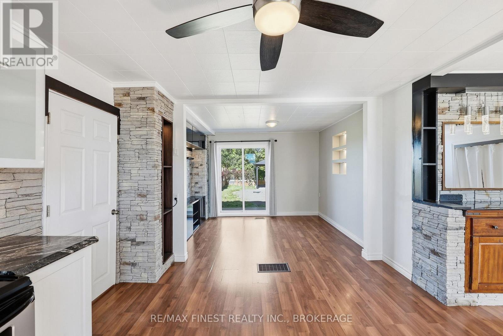 571 CENTREVILLE ROAD - 14
