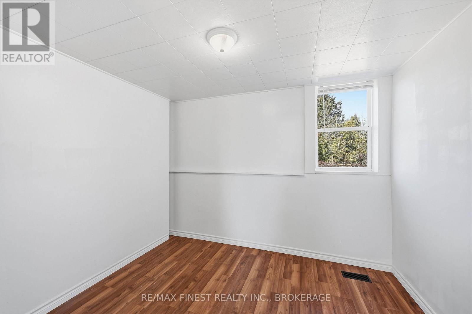 571 CENTREVILLE ROAD - 17