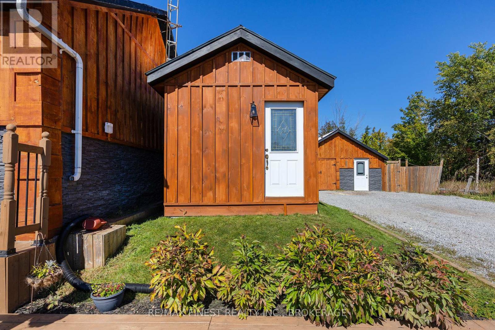 571 CENTREVILLE ROAD - 29