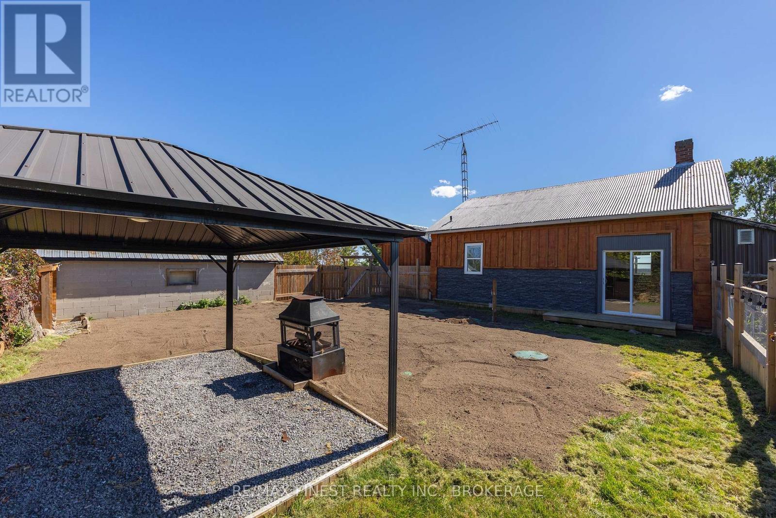571 CENTREVILLE ROAD - Image 36