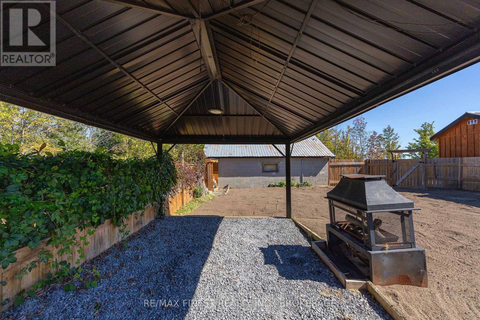 571 CENTREVILLE ROAD - 37
