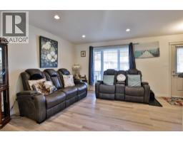 832 Silkstone Close W - photo 5