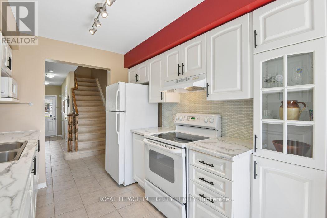 416 WISTERIA CRESCENT - 12