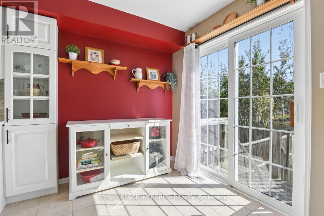 416 WISTERIA CRESCENT - 14