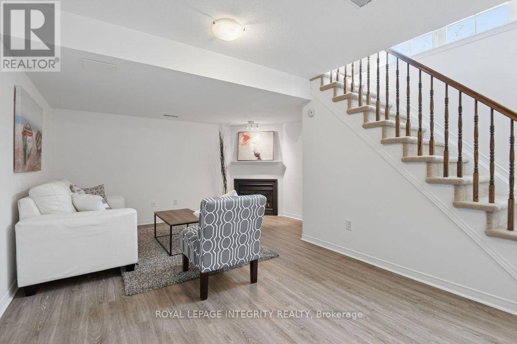 416 WISTERIA CRESCENT - 25