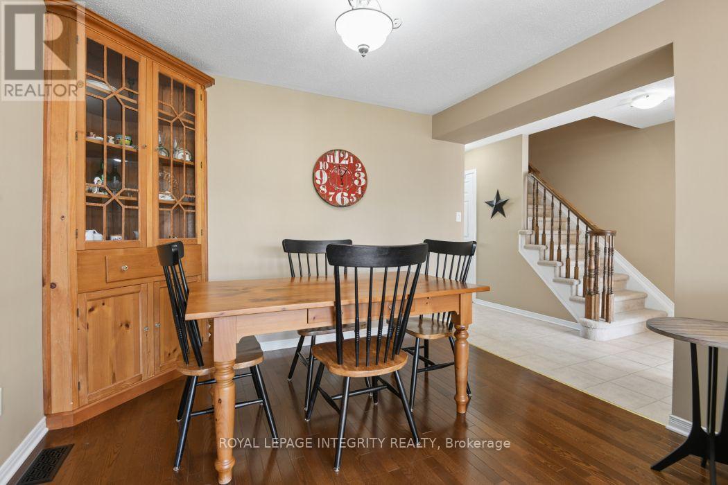 416 WISTERIA CRESCENT - 9