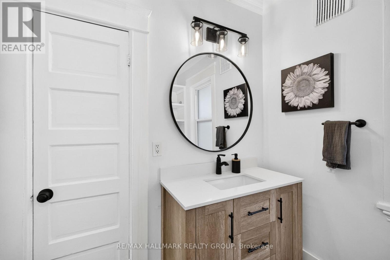 109 LEES AVENUE - Image 35