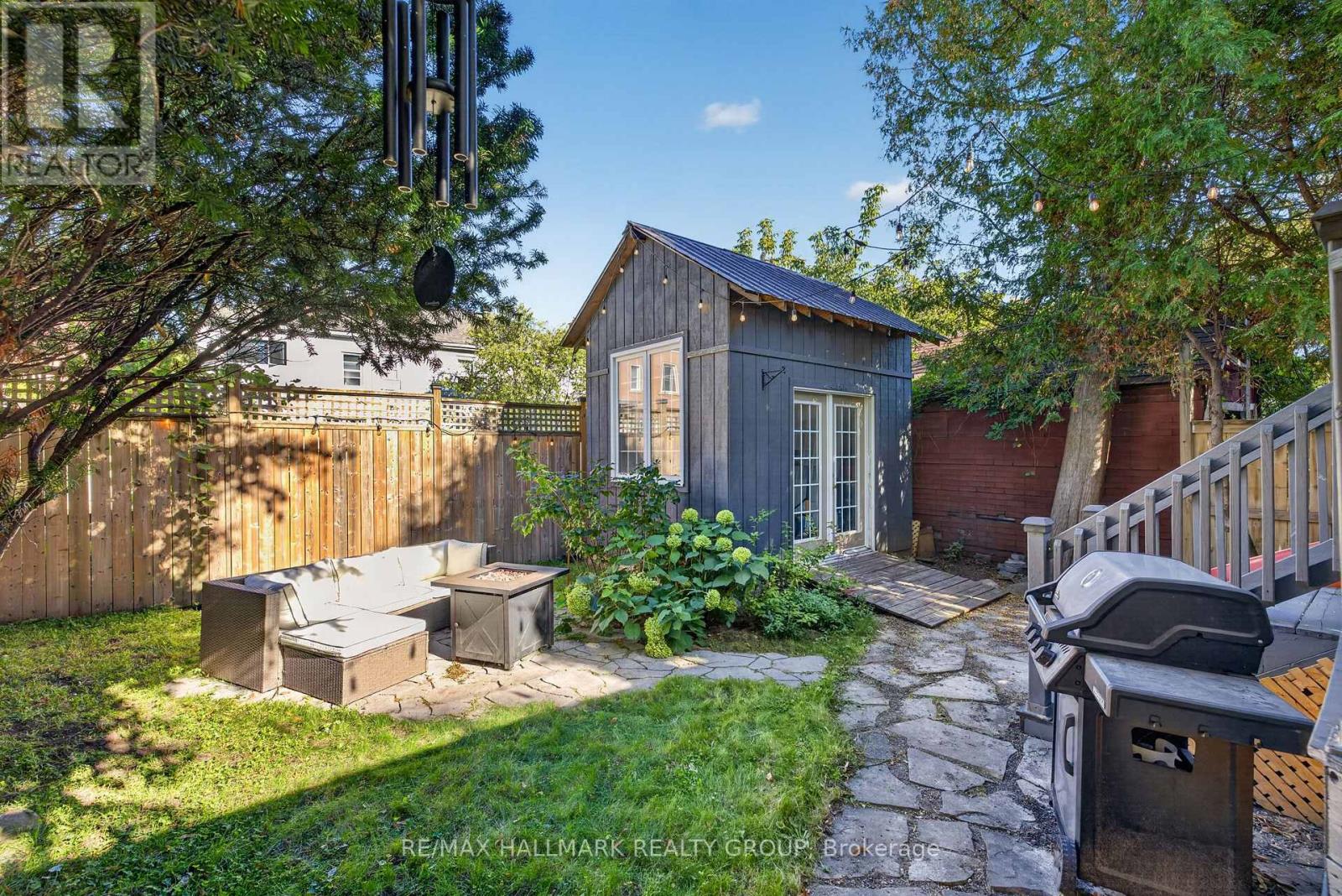 109 LEES AVENUE - Image 40