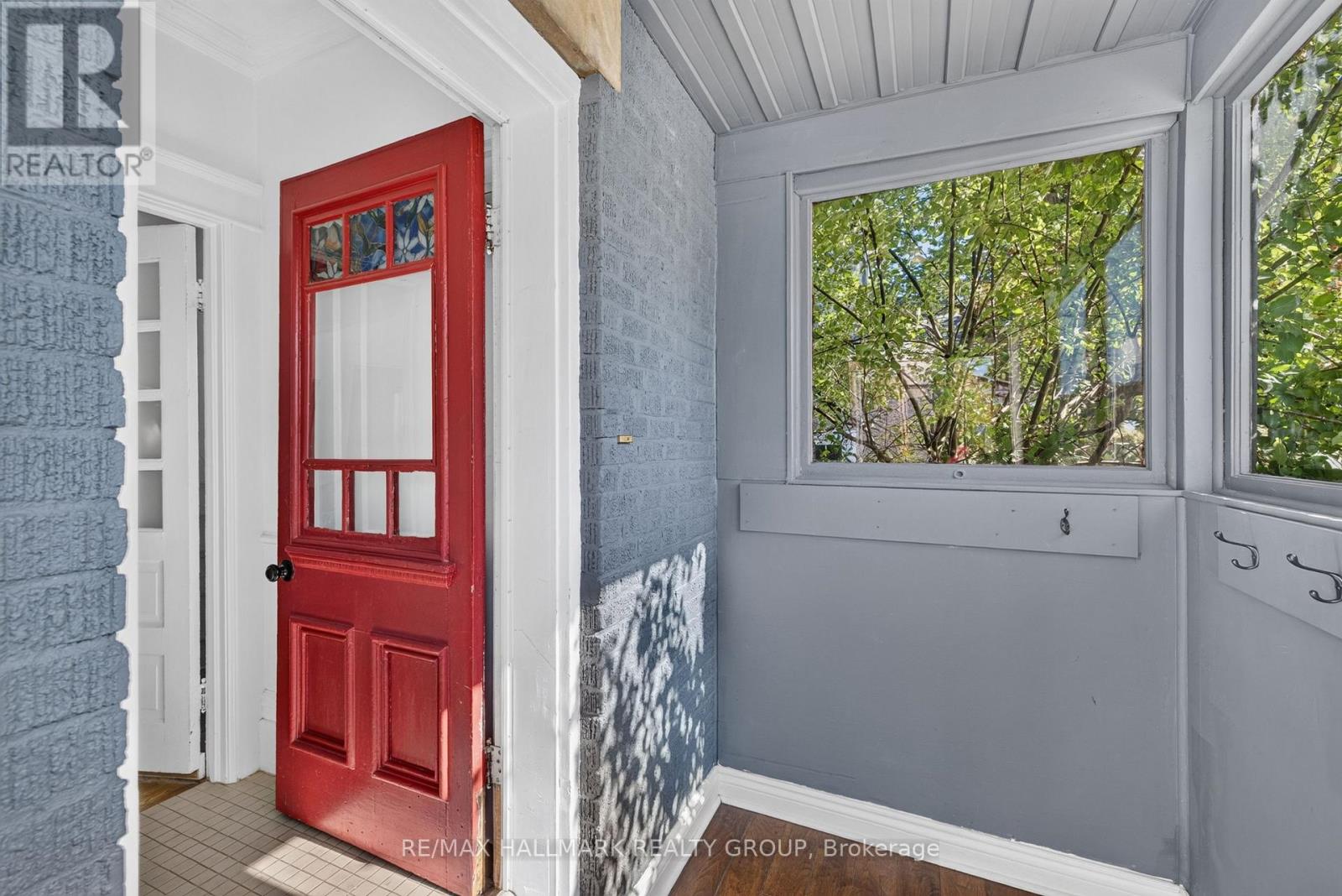 109 LEES AVENUE - 5