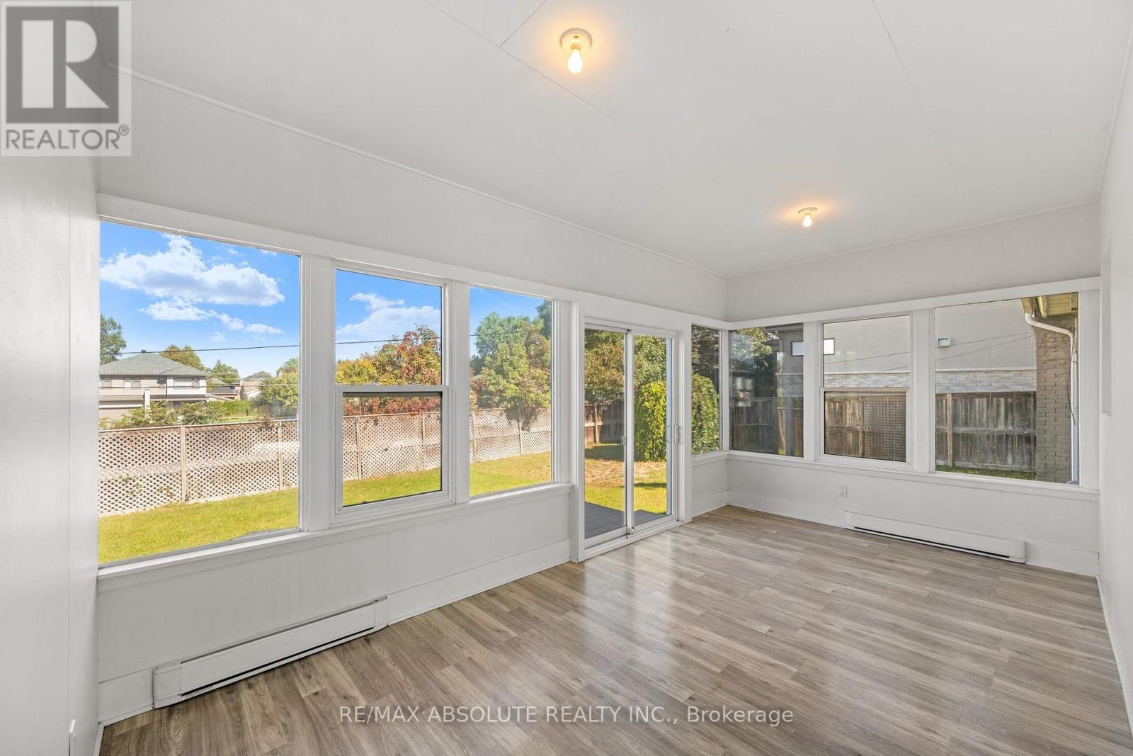 9 EPWORTH AVENUE - 16