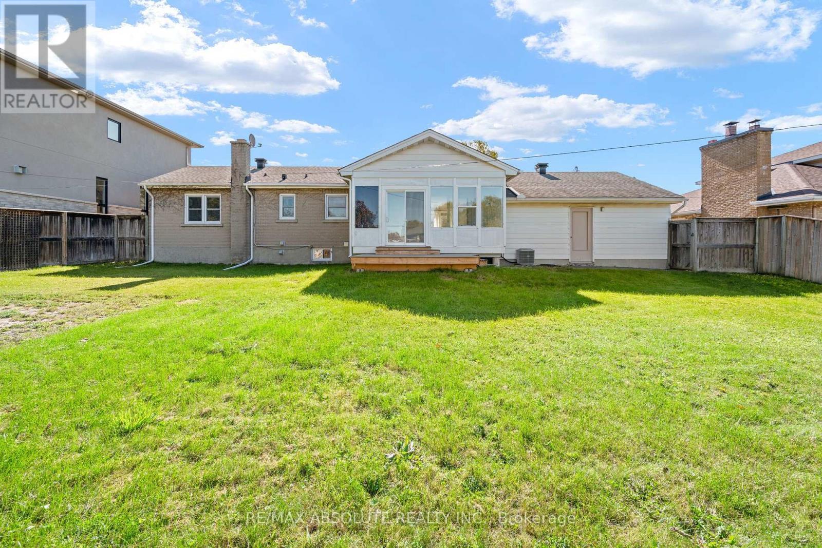 9 EPWORTH AVENUE - 33