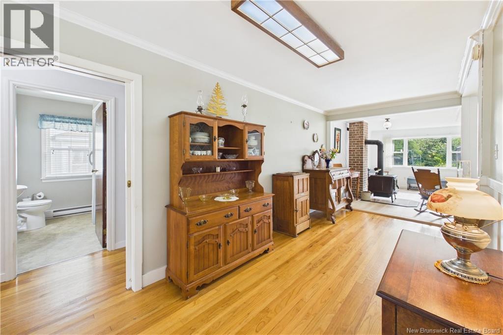 13 Squire Street - 19