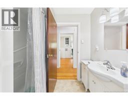 13 Squire Street, Sackville, NB E4L4K8 Photo 18