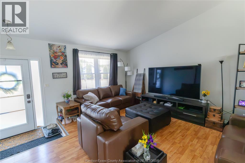 1479 SOUTHDALE - Image 18