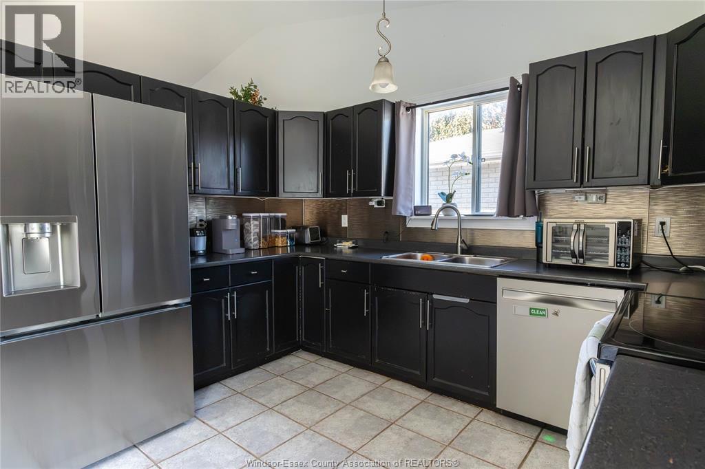 1479 SOUTHDALE - 21