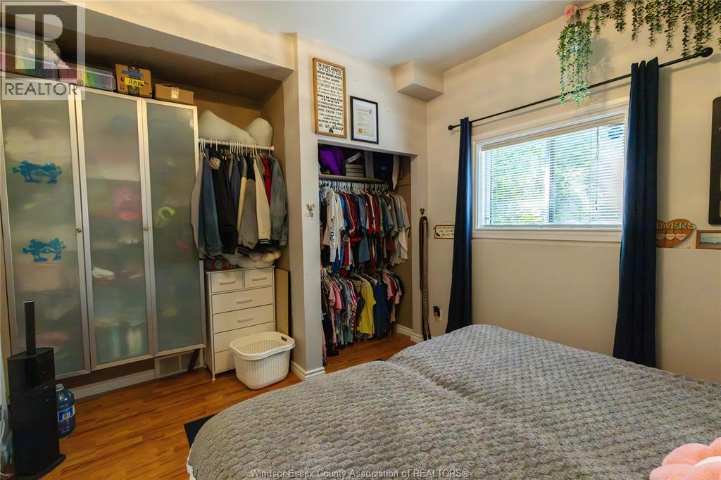 1479 SOUTHDALE - Image 30