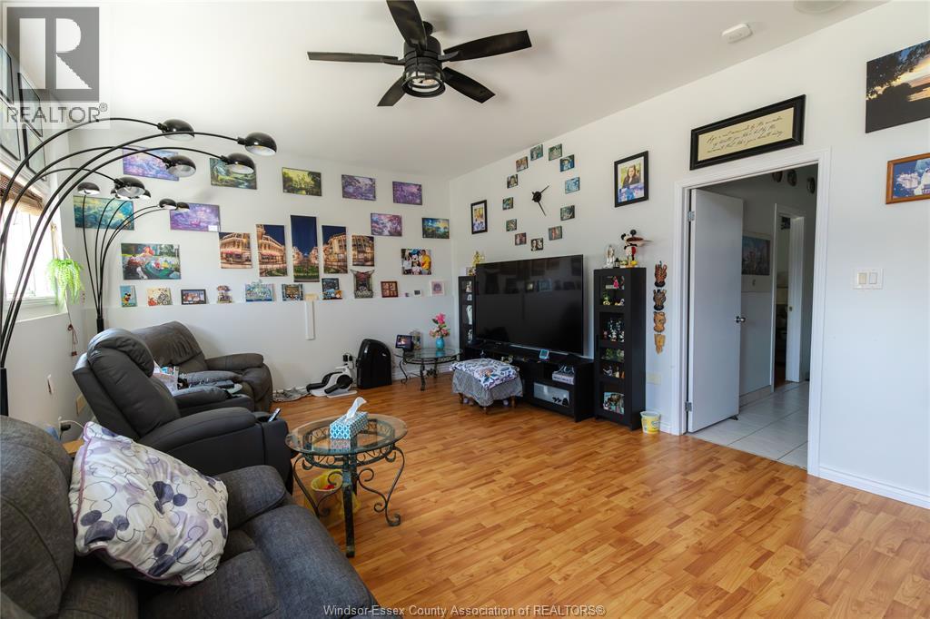 1479 SOUTHDALE - Image 31