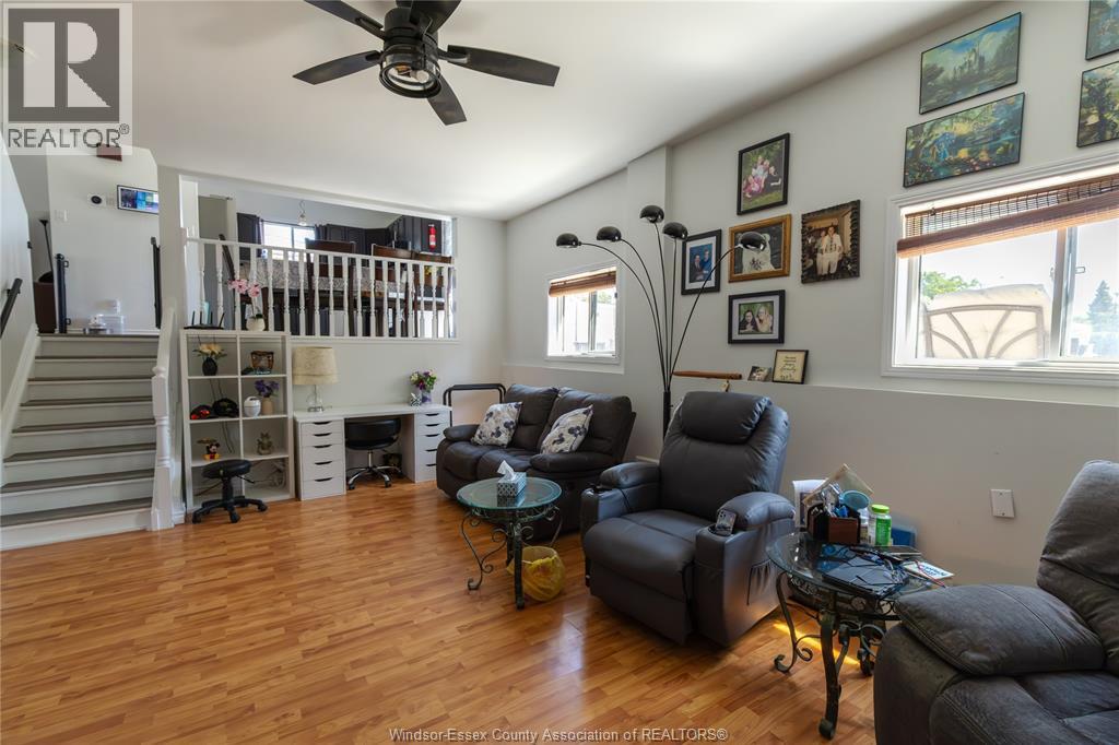 1479 SOUTHDALE - 32