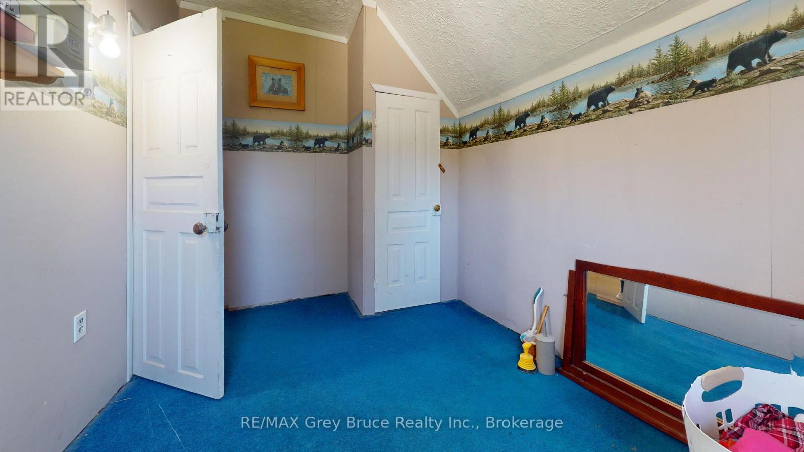 18 12TH STREET SE STREET - 17