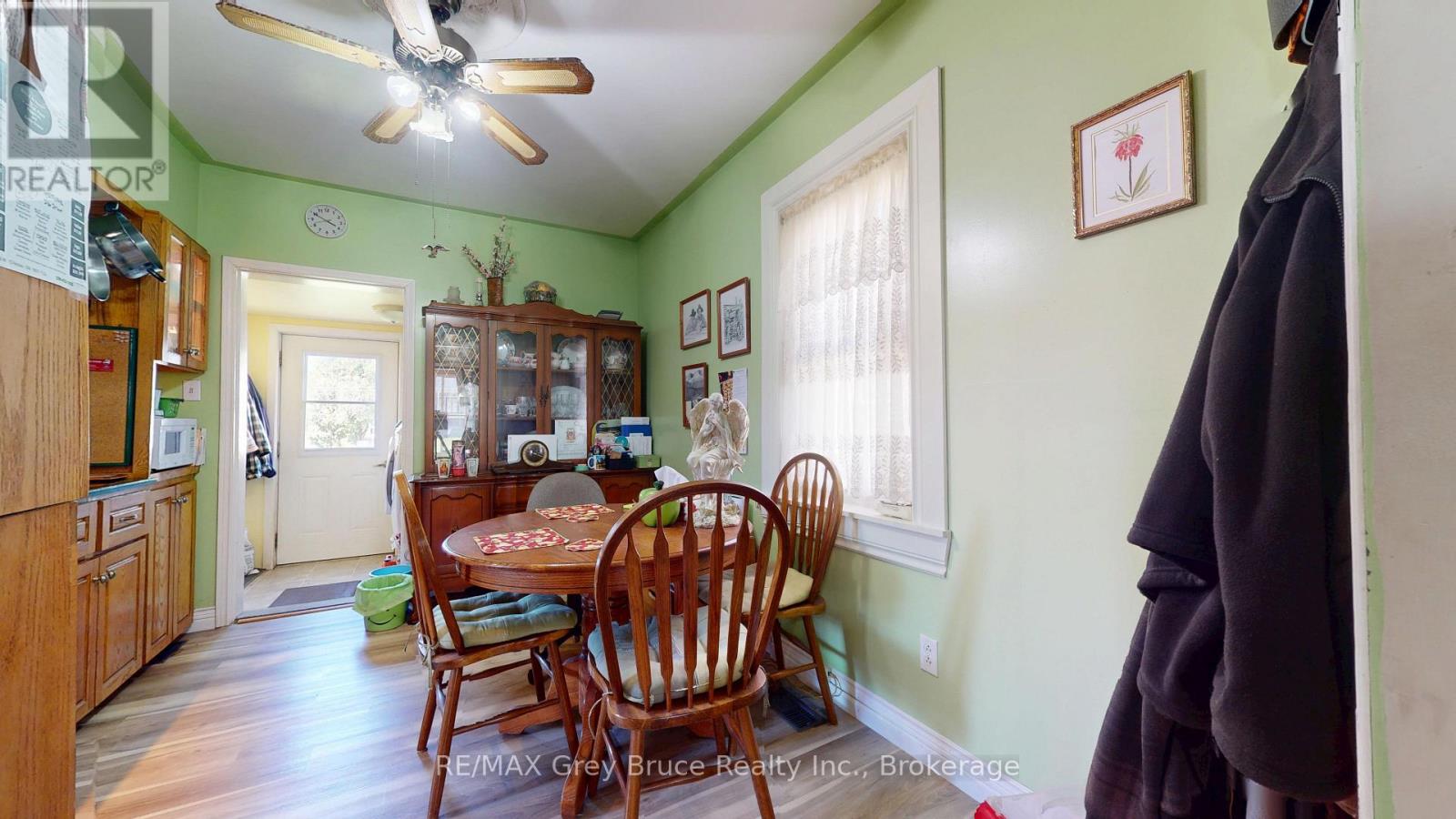 18 12TH STREET SE STREET - 6