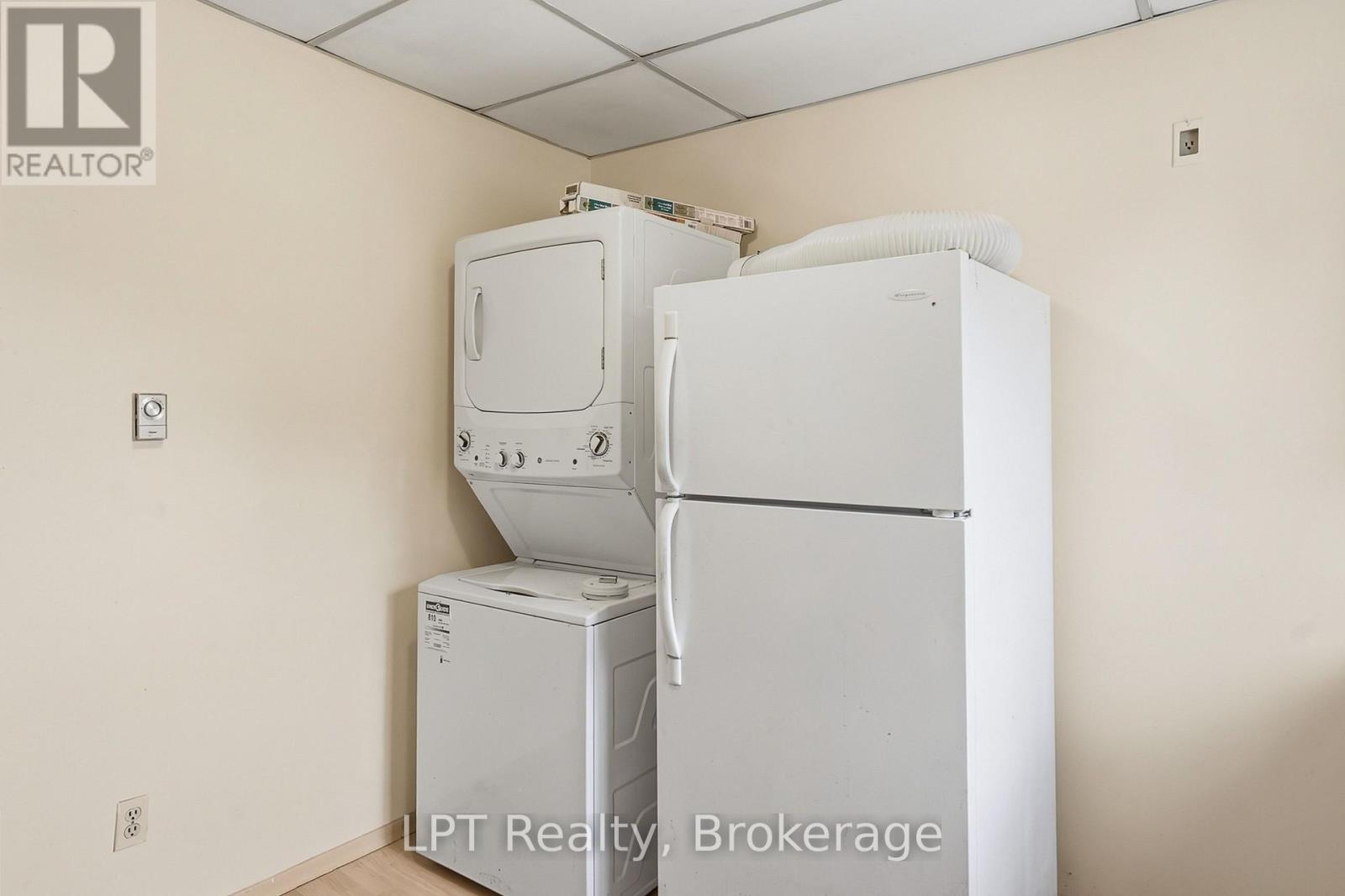 551 Turnberry Street — photo 11