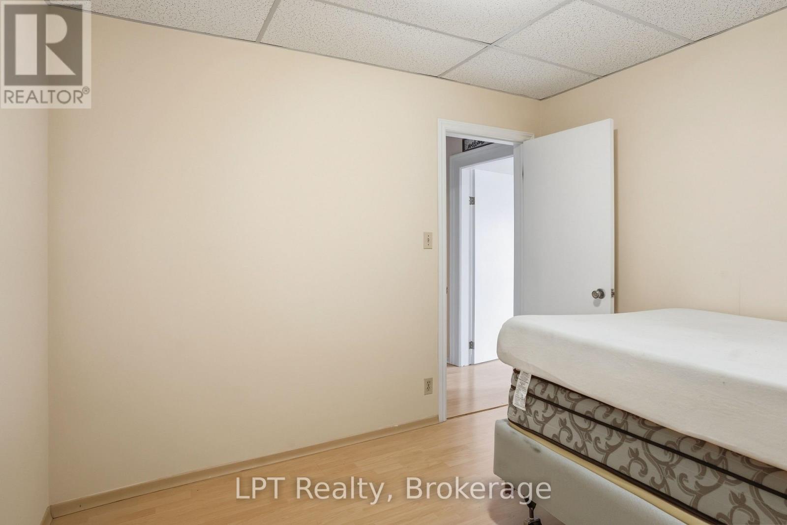 551 Turnberry Street — photo 16