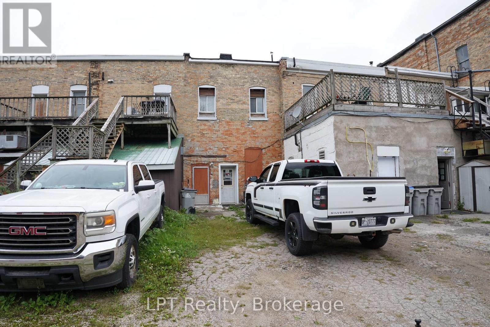 551 Turnberry Street — photo 23