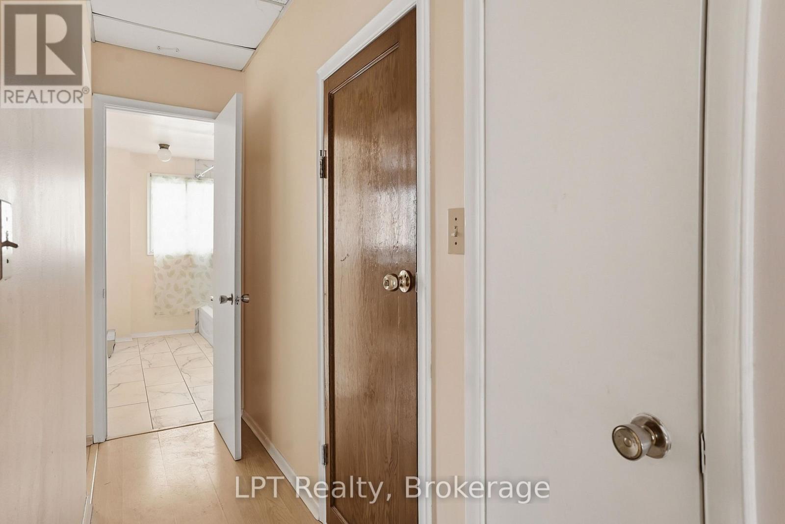 551 Turnberry Street — photo 7