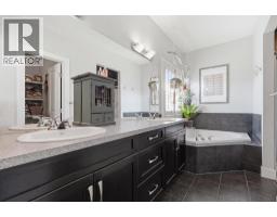 93 Heritage Hill, Cochrane, AB T4C0L3 Photo 18